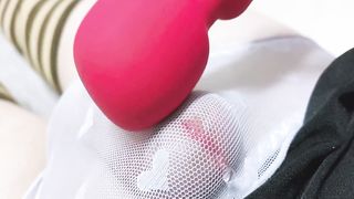 Close Up Money-Shot2