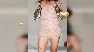 Sideshow of my polkadot sundress and hat have fun