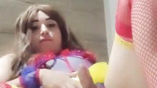 Snow White plays with her fuckpole