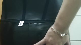 Sissy homemade blowing faux-cock