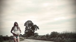 Sissy Platinum-Blonde showing