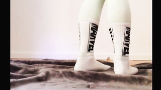 TRANNY JACK and FINISHES OFF. (running in rivulets spunk)