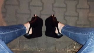 crossdresser in marvelous platform tucks