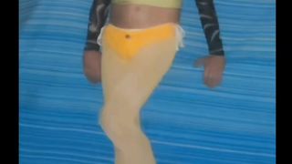 Part two of my yellow cut-offs and yellow pantihose teaser