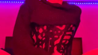 Crimson Romance With Syn Thetic In Her Guest Room