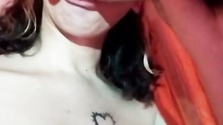 Trans novinha babando na rola grossa e sendo chupada POINT OF VIEW