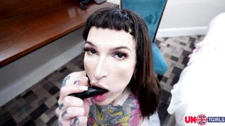 UKTGIRLS: LUNA SNOW'S DAYTIME JOY!