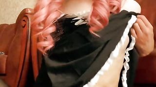 I munch my super-sexy soles and enjoy my effeminacy