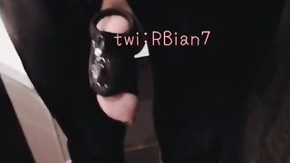 【伪娘】双马尾小伪娘穿着开档紧身衣 变成狗狗被拘束玩弄榨精！