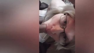 Femboy blowing delicous Pipe