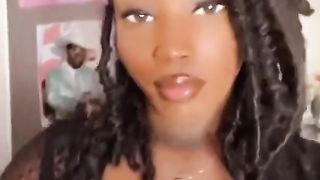 SUPER-SEXY EBONY TRANSSEXUAL