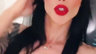 Trendy Moves: A Gal's Dance Flash ( TSVictoria Carvalho )