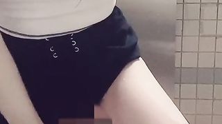 [BigDick] Asian she-male Mass Ejaculation myself wank in the public rest room.