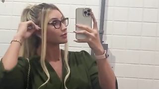 Instagram:agathaloraofficiall