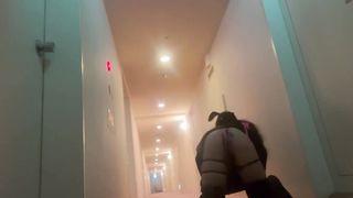 射精するまで部屋に入れてもらえない