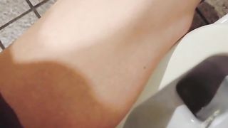 おしっこ 放尿 トイレ 露出 女装 女装男子