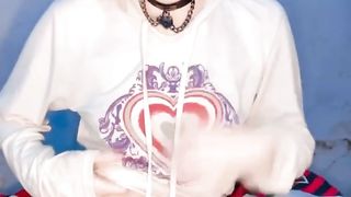 JUDE LYNX — DISPLAYING HIS NIPS TO STRANGERS IN VID CALL