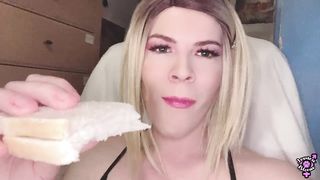 Cooking With Jessica Bloom - Chocolate Spunk Sandwiches33