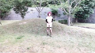 [SISSY] Getting Off in a park during the daytime.
