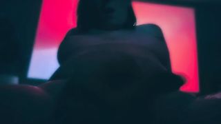 Vanessa Findomme introduces front side