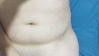 Wanking till spunk while yelling