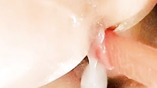 女装おもらし～大量潮吹き～アナルオナニー～ディルド中出しプレイ～射精しちゃった話。