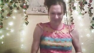 t-model foolish millie wets her nappy than pops