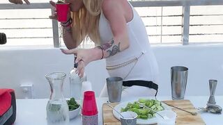 Jade Jameson visiting Miami Nightclub to make gulps!!