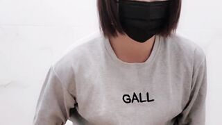 【伪娘】在高速公路的休息区厕所慰菊肛交