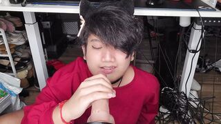 [4K] Lovely Femboy Fellates Your Fuckpole While You Game. JIZZ IN THROAT!!!