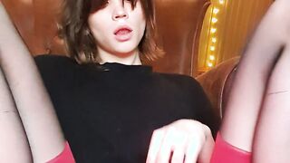 Adorable Femboy in stokings spunking