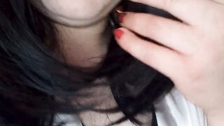 Transmom makes horny breakfast