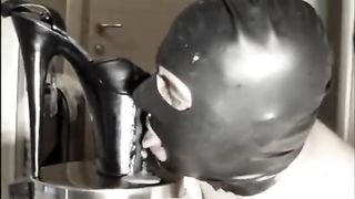 high stilettos penetrate sploog cumshoes taste