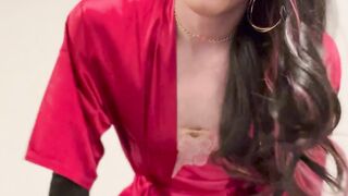 Jess silk riding dildo 2