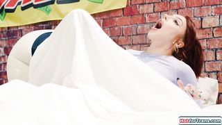 Threesome fuck is the best mattress test