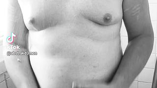 Uber-cute Tranny in the douche