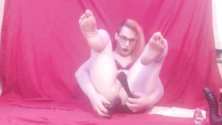 TGirl Zoey Lavender Pummels Hir Booty Until Climax