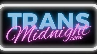 Riley Ivy Idolizes A BIG BLACK COCK