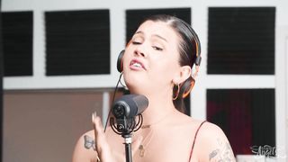 Daisy Taylor - Deep-throating Her While She Blows