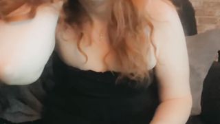 Trans jerking woman dinky for father till she finishes off