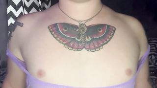 COOL FEMBOI NEEDS WORSHIPING