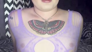 COOL FEMBOI NEEDS WORSHIPING