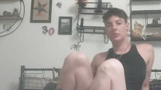 Doppeldildo und Vibro solo