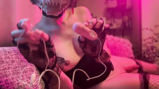 乳首ローター使ってビンビン乳首を責めまくる