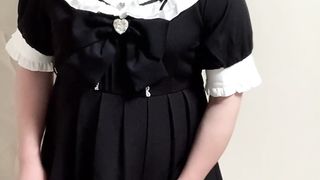 地雷系女装でしこしこしておもらし射精からの靴にぶっかける変態オナニー