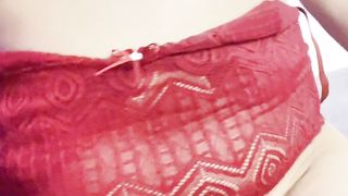 Mulher Trans Safada Gozou na Própria Boca e Engoliu Tudo