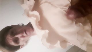 Keightania LaGurley is toying with her 20cm XXL rump She-Trunk and like the lil tart that she is she will not be able to stop before a jizm spurt