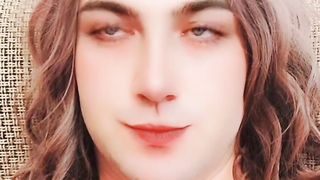 Handless Getting off Adorable Nymph Man Pipe Inbetween Gams Super hot Naughty Pretty Ladyboy White Sleek Flesh