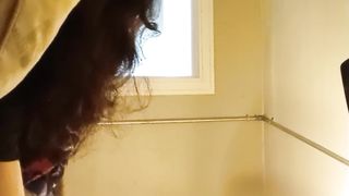 Emo trans woman herself to jizm