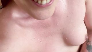 Solo Dans mon bain je t’allume pour un éswitch web cam ( Mym Swame Onlyfans)